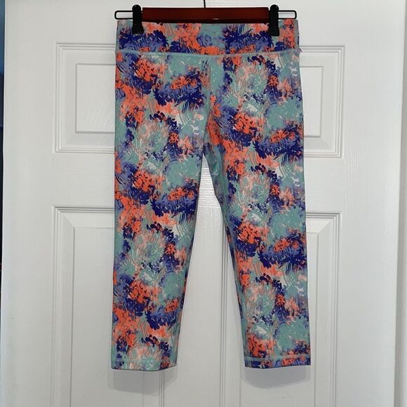 ivivva by Lululemon Wild Daze Grapefruit Rhythmic Crop Legging - Picture 4 of 9
